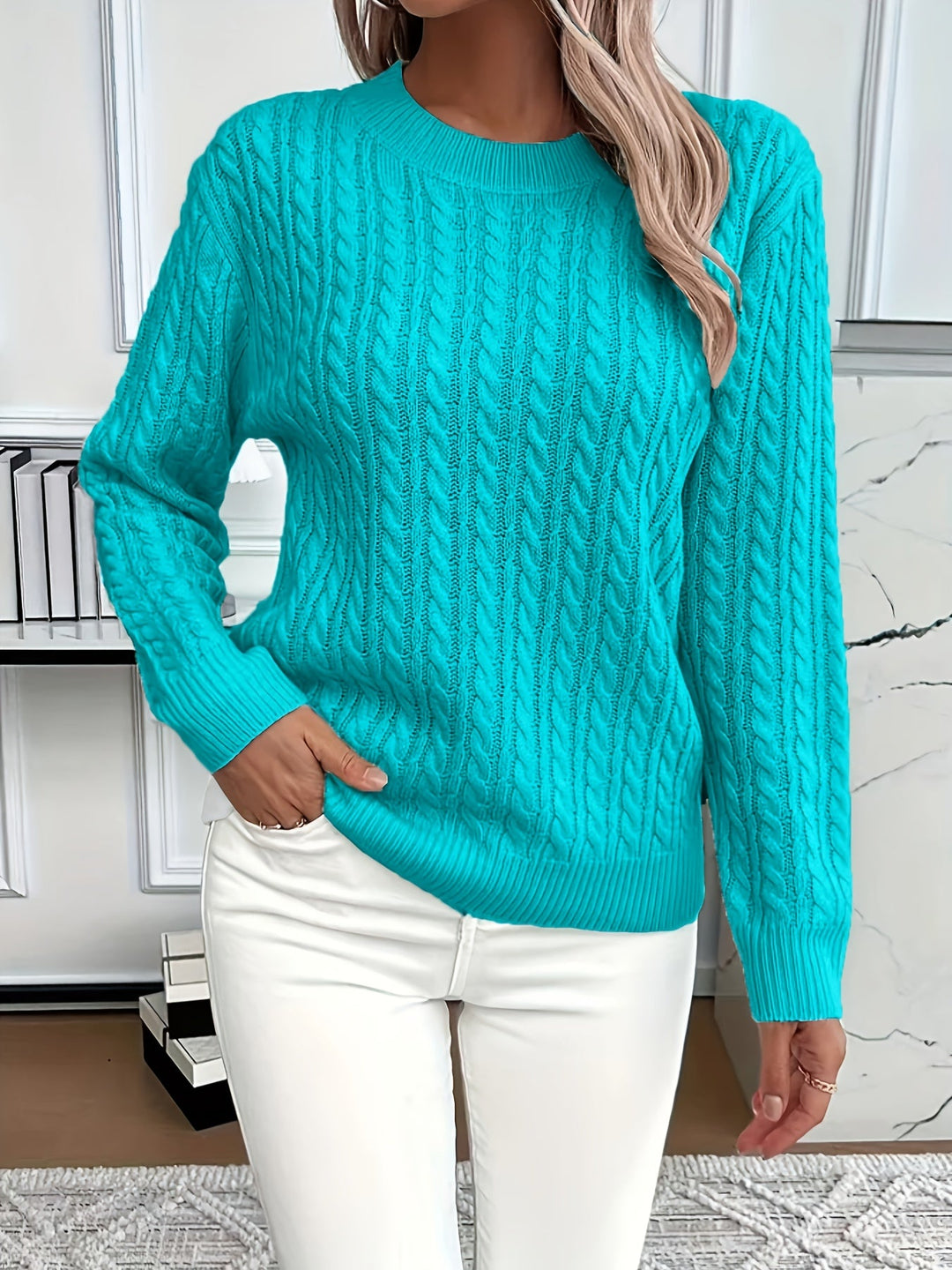 Fenwick | Women's Cable-Knit Round Neck Sweater