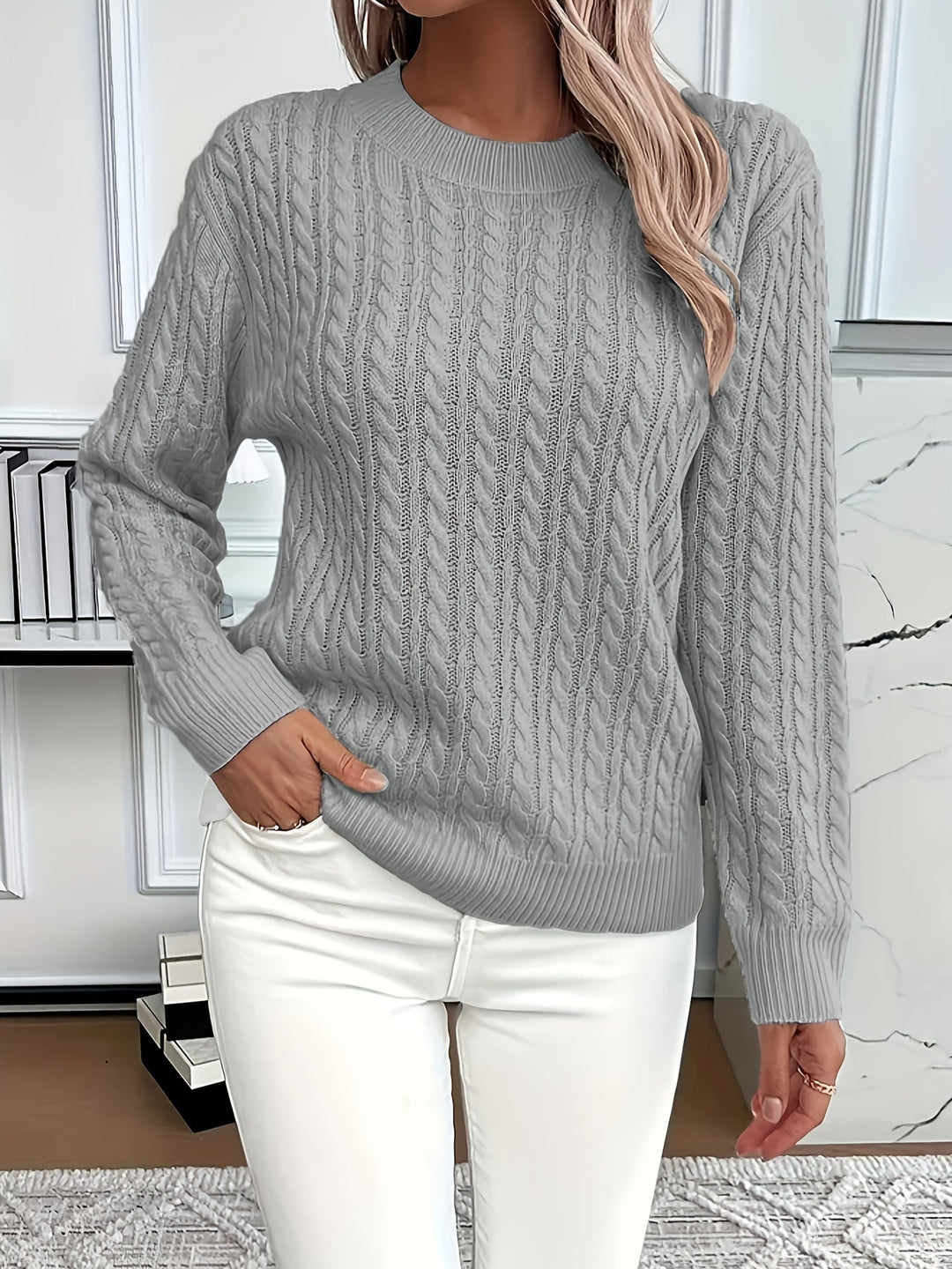 Fenwick | Women's Cable-Knit Round Neck Sweater