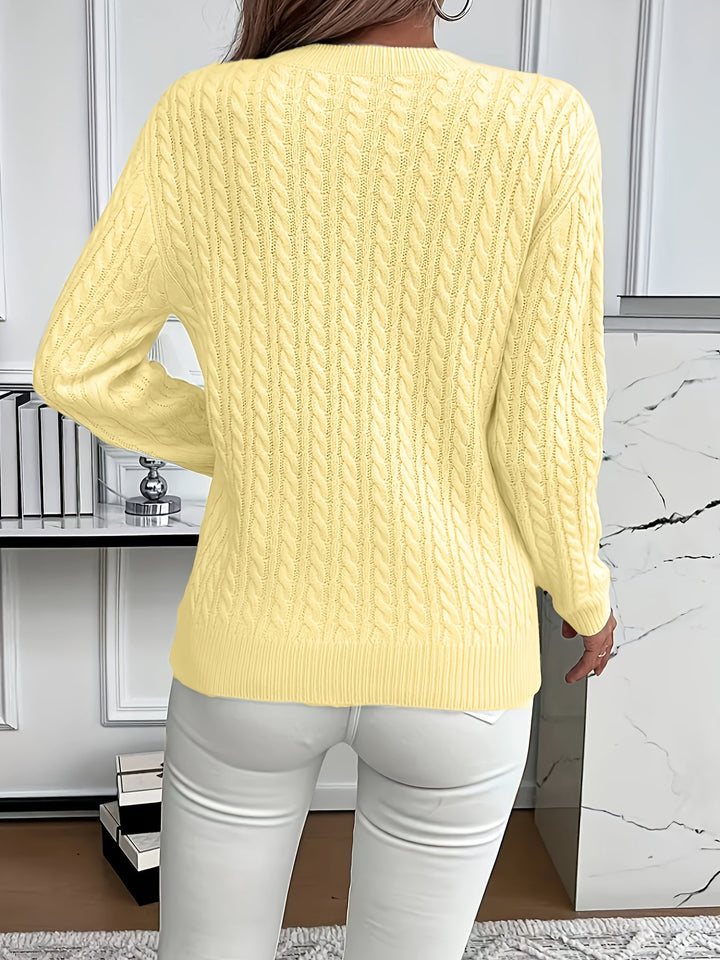 Fenwick | Women's Cable-Knit Round Neck Sweater