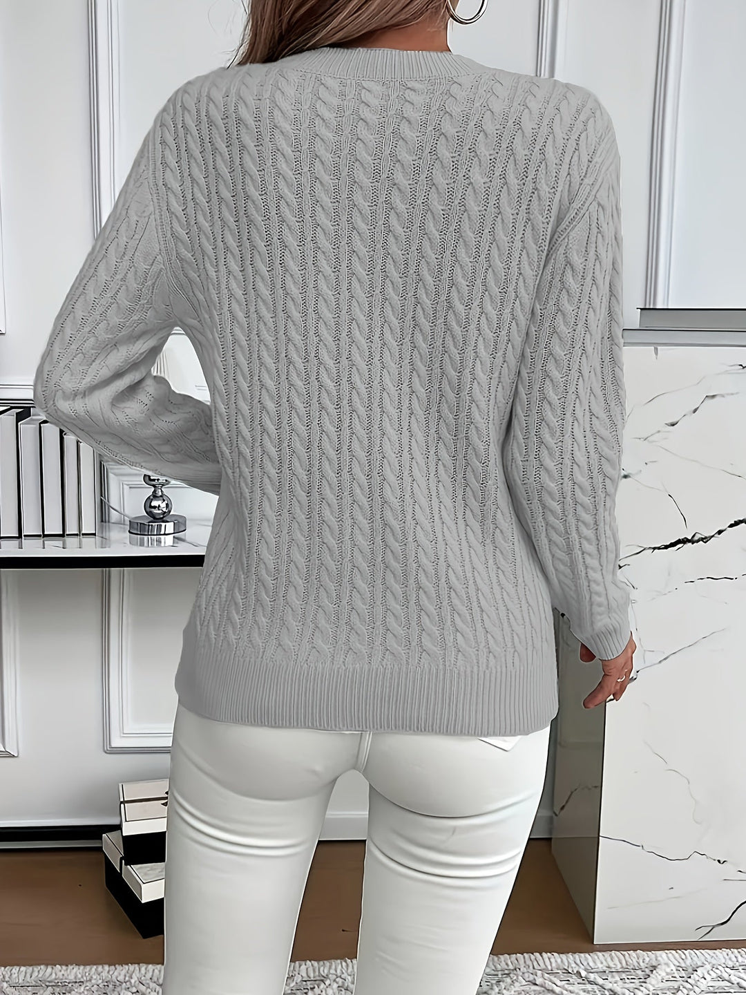 Fenwick | Women's Cable-Knit Round Neck Sweater