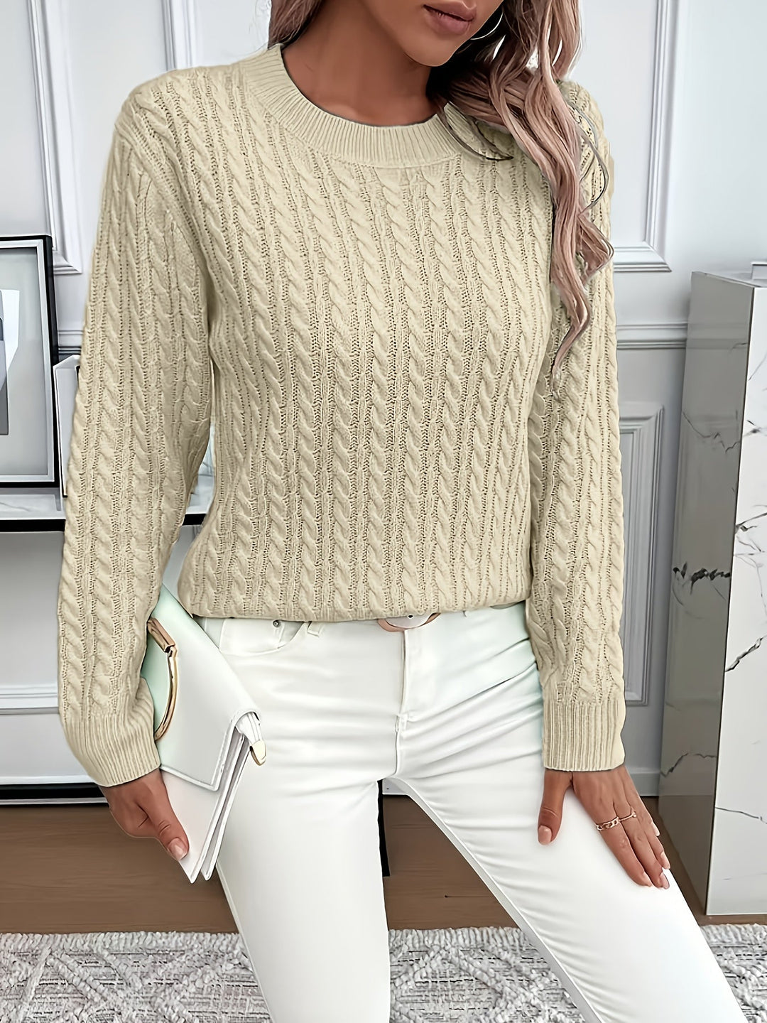 Fenwick | Women's Cable-Knit Round Neck Sweater