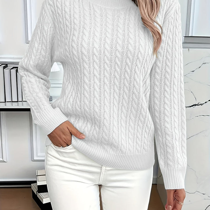 Fenwick | Women's Cable-Knit Round Neck Sweater