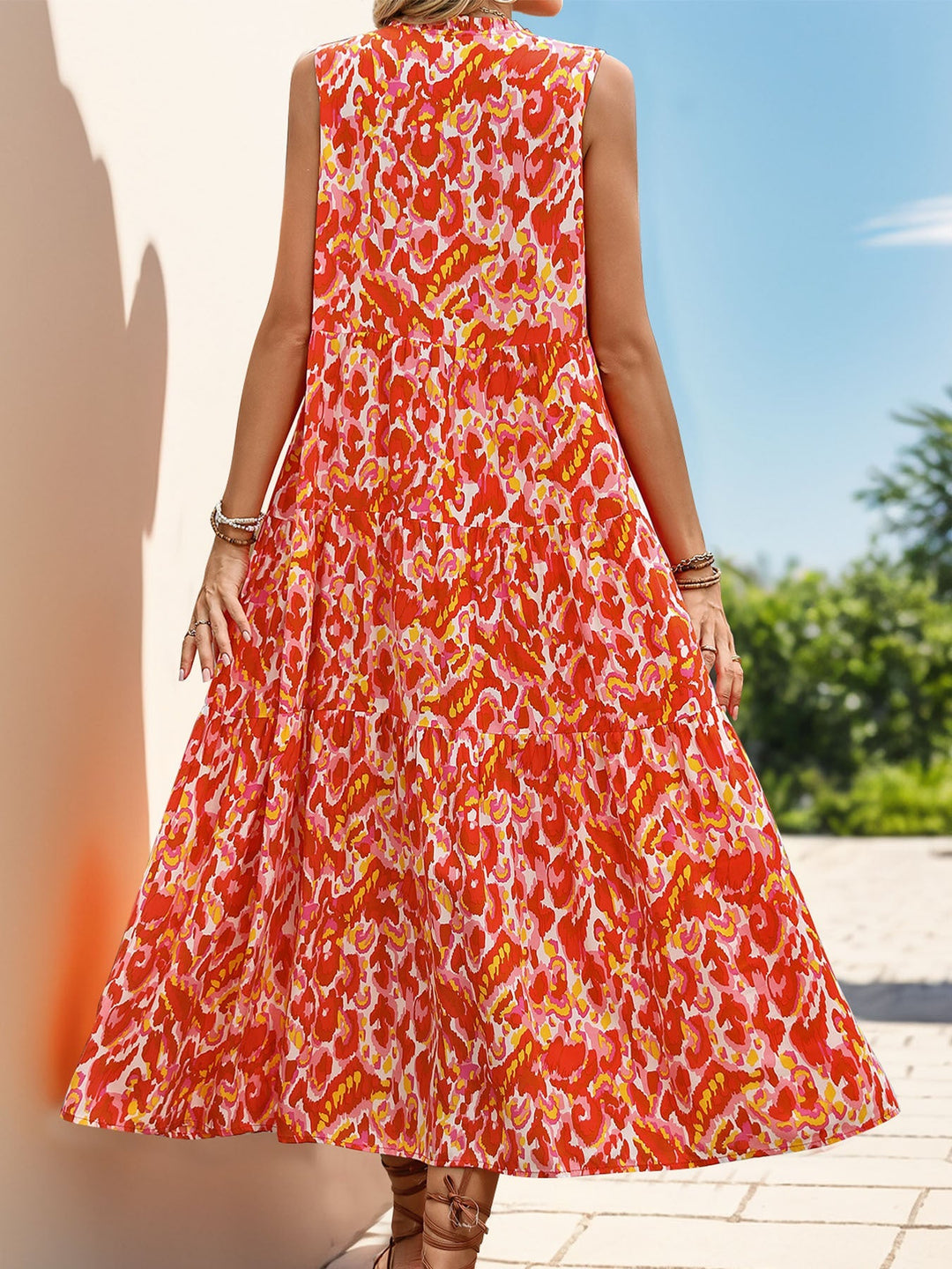 Zuri | Flattering Floral Sleeveless Dress