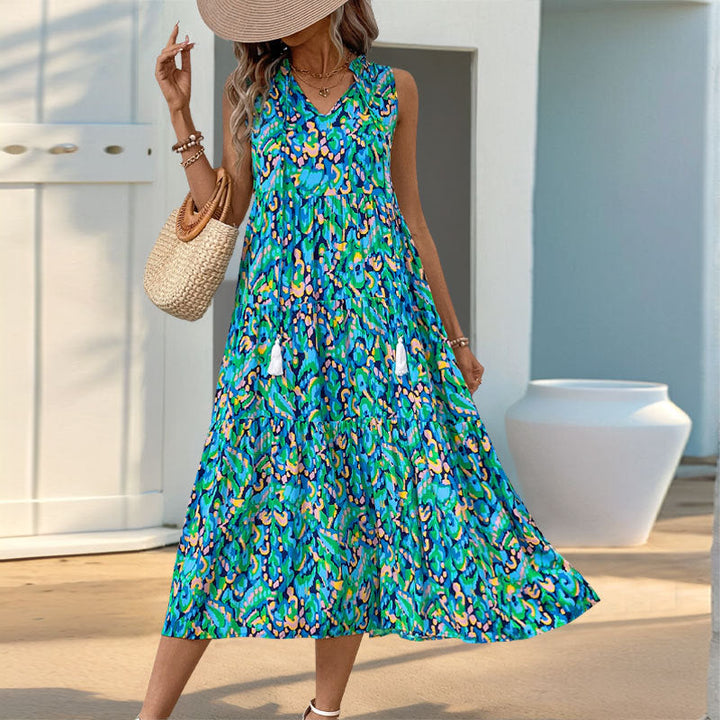 Zuri | Flattering Floral Sleeveless Dress