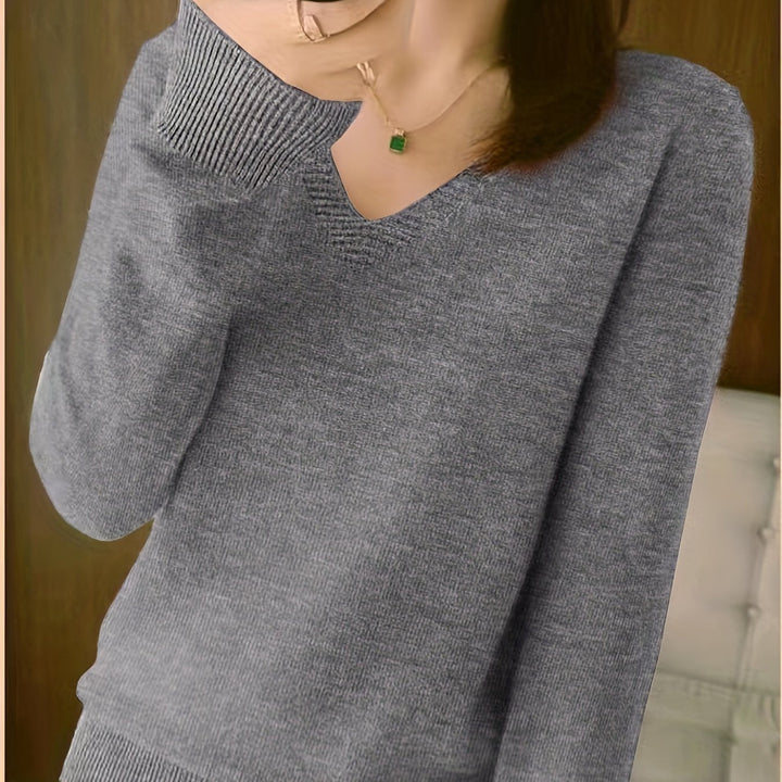 Camille relaxed V-neck sweater in grey, close-up neckline detail